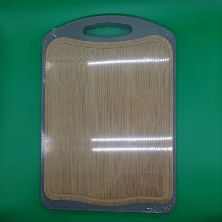Bamboo Cutting Board With Non-Slip Edges And Drip Groove