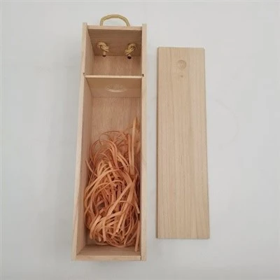 Caja de vino de madera con tapa corredera